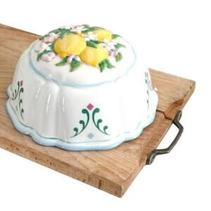 Le Cordon Bleu Lemon Wall Hanging Jello Mold Cottage Decor Ceramic Franklin Mint